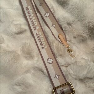 Louis Vuitton Beige and Brown Strap (from speedy 20)